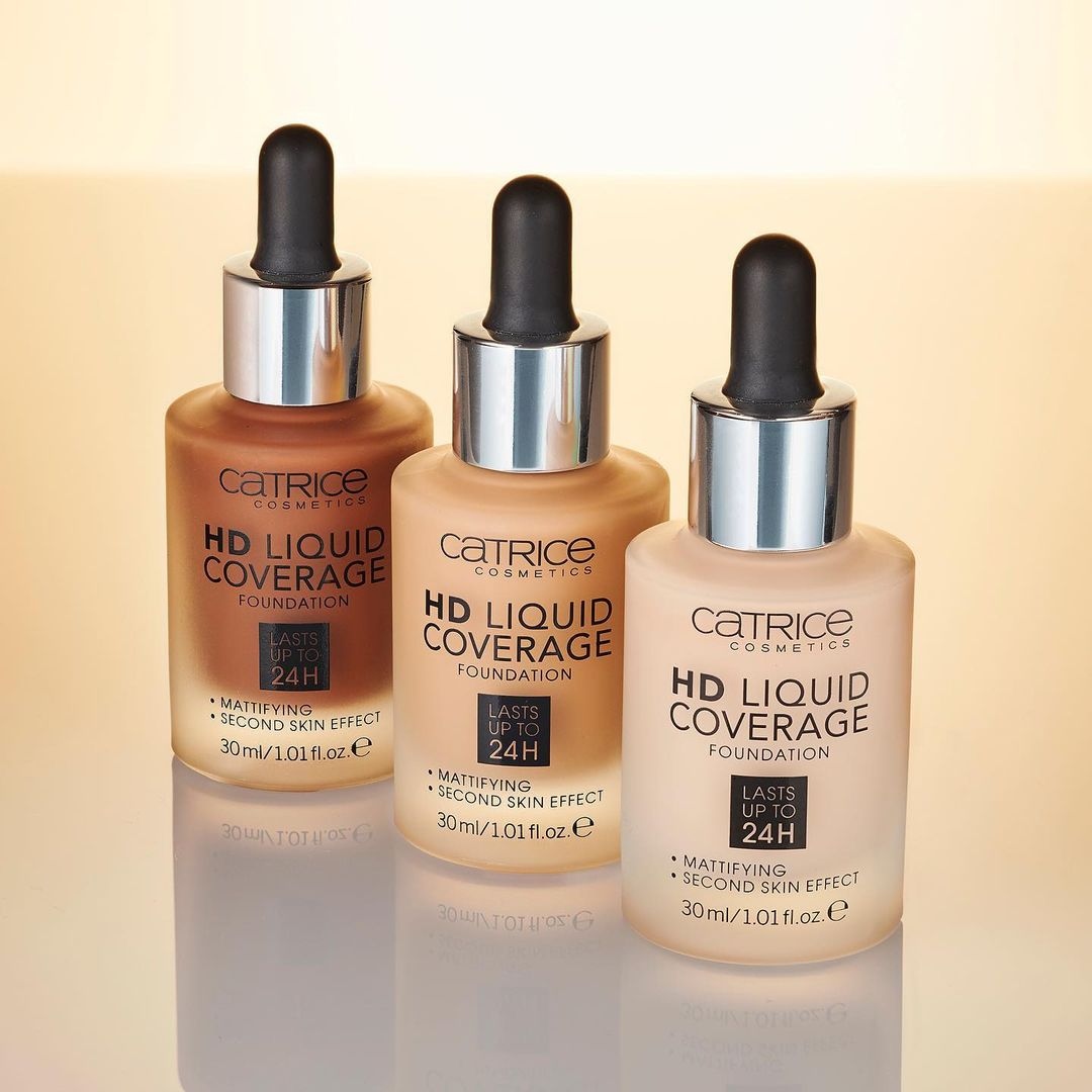 CatriceSA's tweet photo. Don’t need a lot, just a dot! 👆 

Shop your favourites @clicks_sa , @dischem, @Superbalist

#catricecosmetics #crueltyfreebeauty #hdfoundation https://t.co/r1f9bhuSHl