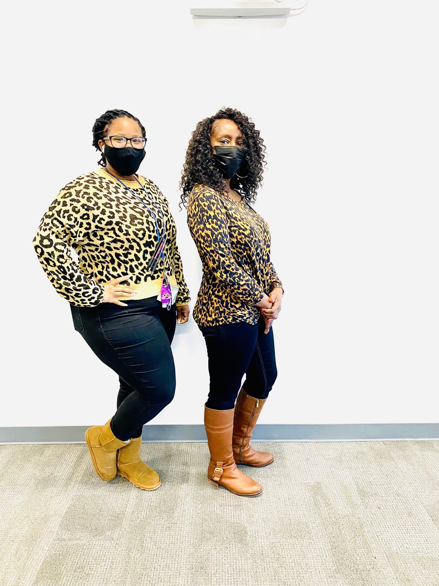 Cat_Me2's tweet photo. @lms great minds think alike. #sbisd. https://t.co/m2IDzPbkOT