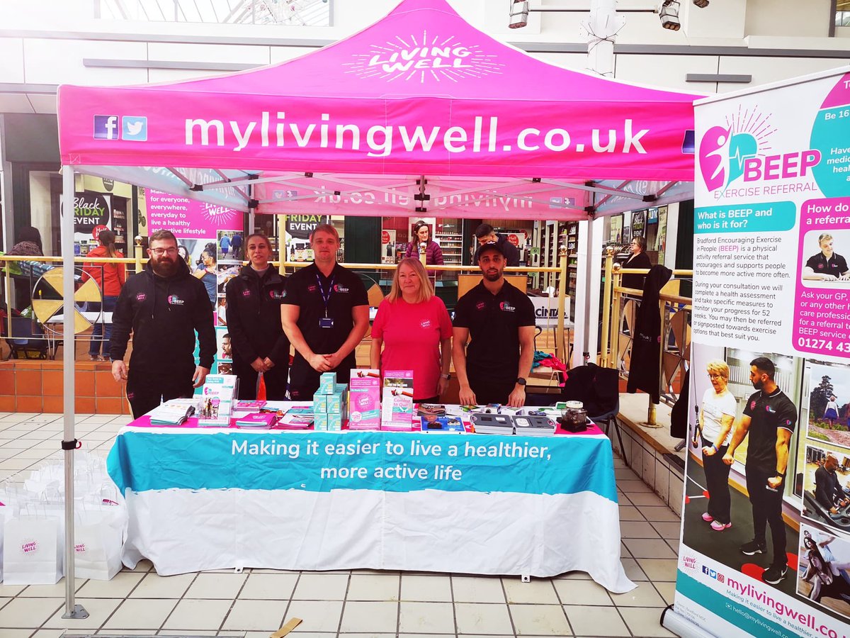 MyLivingWell1's tweet photo. We’re all setup and ready to chat to the lovely people of #Keighley today for #SelfCareWeek Come and join us for advice on lots of health topics, free health checks and more @AiredaleSC @bradfordmdc @ActAsOneBDC https://t.co/0sH67D6wlZ