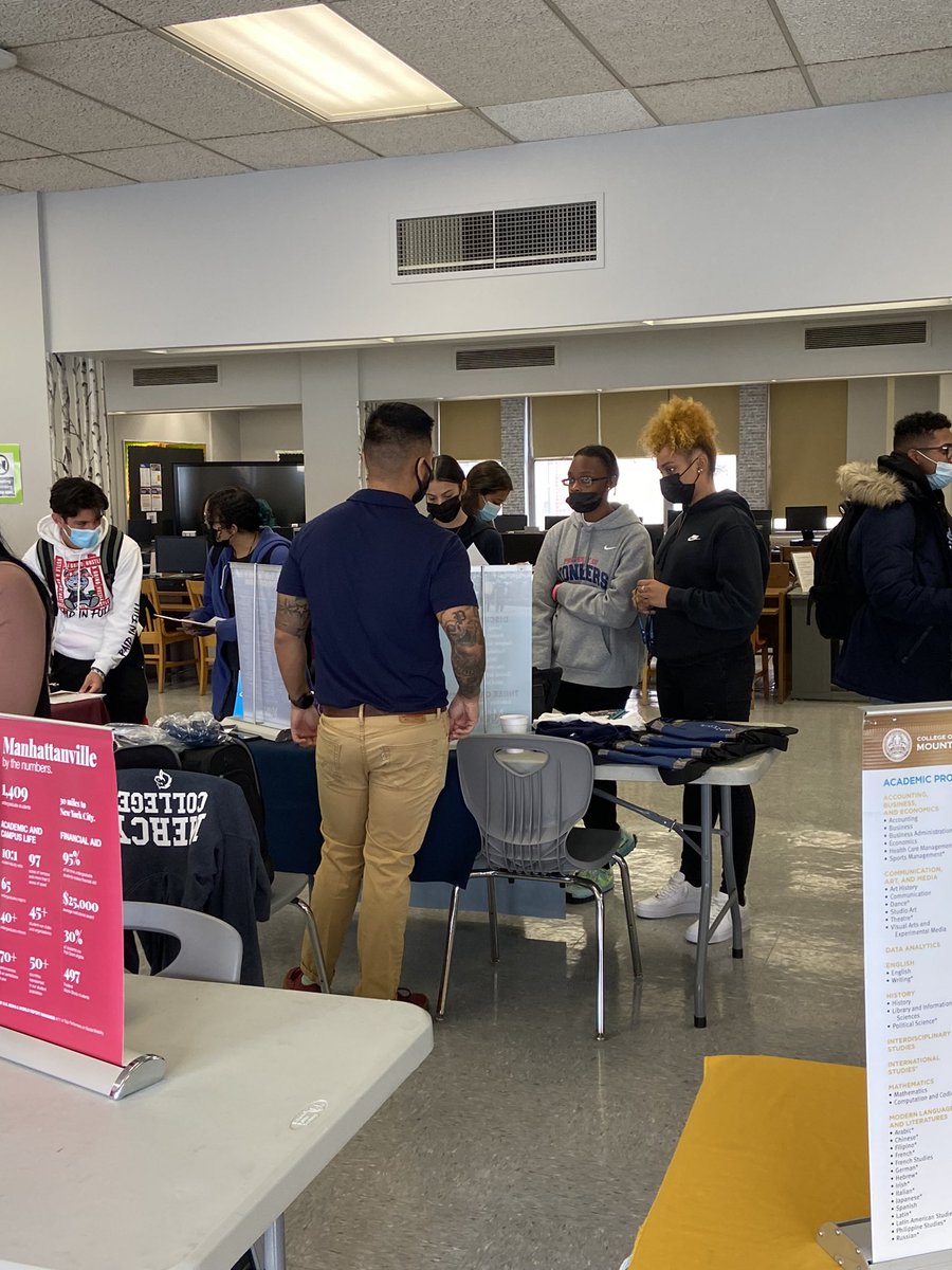 GHSSmartScholars (@ghssmart) on Twitter photo Our college fair is underway! <a href="/GortonHS/">Gorton High School</a> @MrMoralesAP <a href="/YonkersSchools/">Yonkers Public Schools</a> <a href="/RcollinsJudon/">RoseAnne Collins-Judon</a> <a href="/quezada1229/">Dr. Edwin M. Quezada</a> <a href="/shaggura/">William Shaggura</a> Our college fair is underway! <a href="/GortonHS/">Gorton High School</a> @MrMoralesAP <a href="/YonkersSchools/">Yonkers Public Schools</a> <a href="/RcollinsJudon/">RoseAnne Collins-Judon</a> <a href="/quezada1229/">Dr. Edwin M. Quezada</a> <a href="/shaggura/">William Shaggura</a>