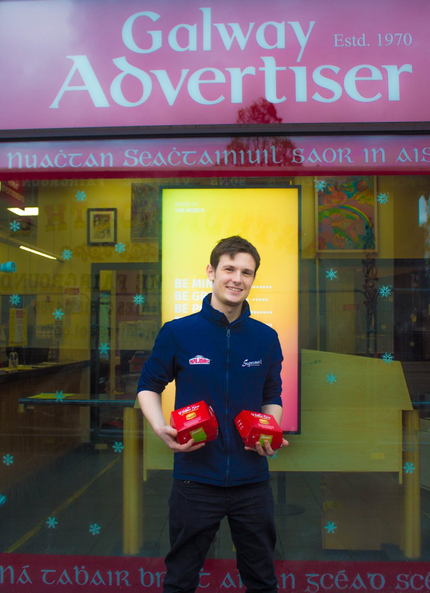 galwayad's tweet photo. 🤩 We're all feeling the festive spirit after @SupermacsIRE treated all the @galwayad staff to #festive5Oz burgers &amp; tasty chips with delicious sauces! YUM! 🍔🍟 🤤 😋

😍 Thank you!!! 

Download the #Supermacs app or visit their website to order online 👉🏻https://t.co/JYmY3ptxhV https://t.co/qbLXP7QdND