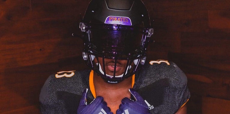 HTC247's tweet photo. LB commit Zakye Barker enjoying what he's seeing from afar with ECU this fall (VIP)

"They are one or two plays away from breaking those games big and having two more games in the win column. I really like what I see."

https://t.co/YXVwNyz5ki https://t.co/gQNIbK7Lbr