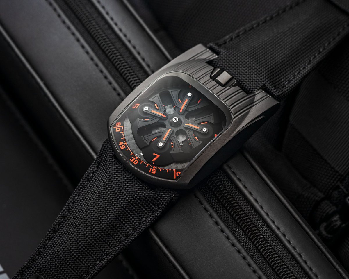 New on the official #URWERK Pre-owned website, the UR-103T Mexican Fireleg! Discover the piece here: bit.ly/3Fm6PnJ