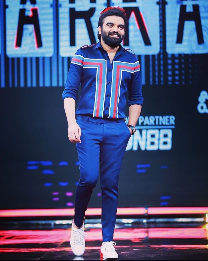 #Sarkaar Streaming On this Thursday 🤗
@impradeepmachi 💙🖤Always Looking Damnnnn Cutee💙😘🥰
#pranika #love

#SarkaarOnAHA @ahavideoIN #PradeepMachiraju #ahavideoin #Anchor #actor #entertainer