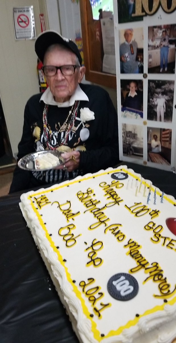 SteelersUnite's tweet photo. Wishing a happy 💯th birthday to @steelers fan Robert M.! 🥳 #SNUProud https://t.co/ayw6L85OHm