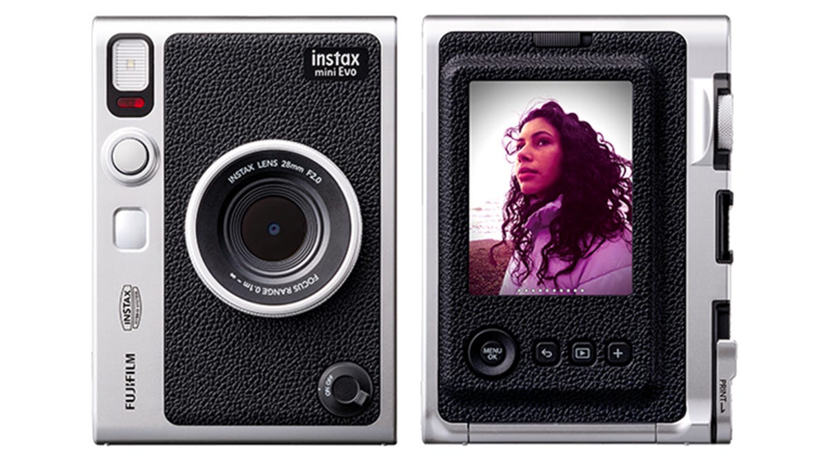 Gizmodo's tweet photo. Fujifilm's New Hybrid Instant Camera Pairs Retro Style With Modern Amenities https://t.co/MP4WAx9HW0 https://t.co/TOwk8VS7oB