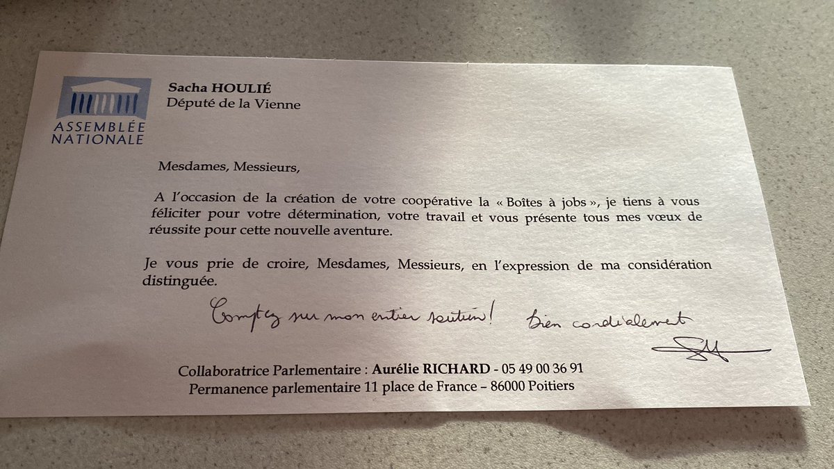 BoiteJobs's tweet photo. A notre belle surprise, nous avons reçu un joli soutien de la part du député de la Vienne @SachaHoulie et nous tenons à le remercier!
N’hésitez pas à faire appel à nous pour une mission! 😊 https://t.co/NVmNjDgFc8