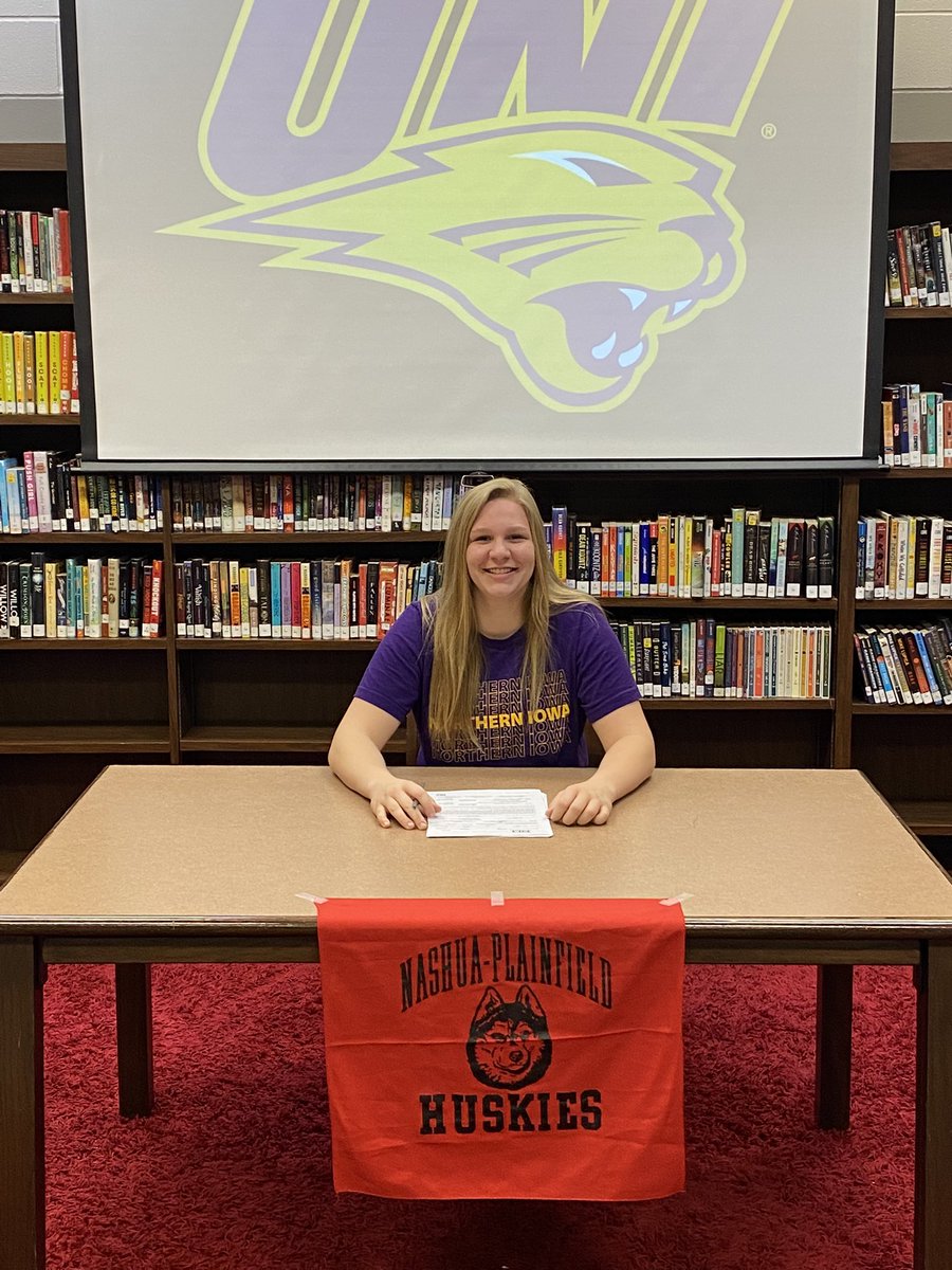 Congratulations to Breanna Hackman on signing her NLI to throw for the University of Northern Iowa!