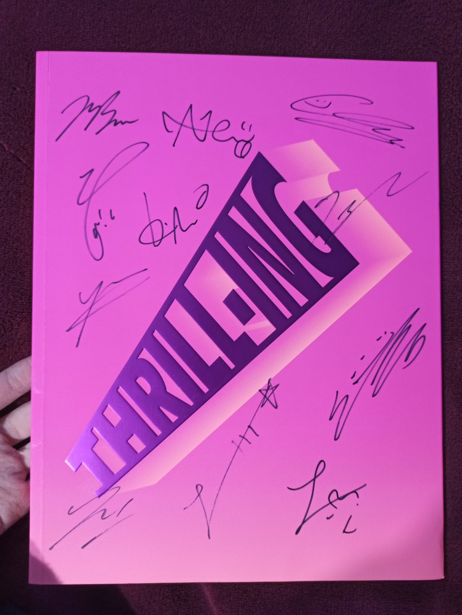 oneus_dream's tweet photo. I reserved today The boyz signed album
It is look cute https://t.co/yKmVemuTWl