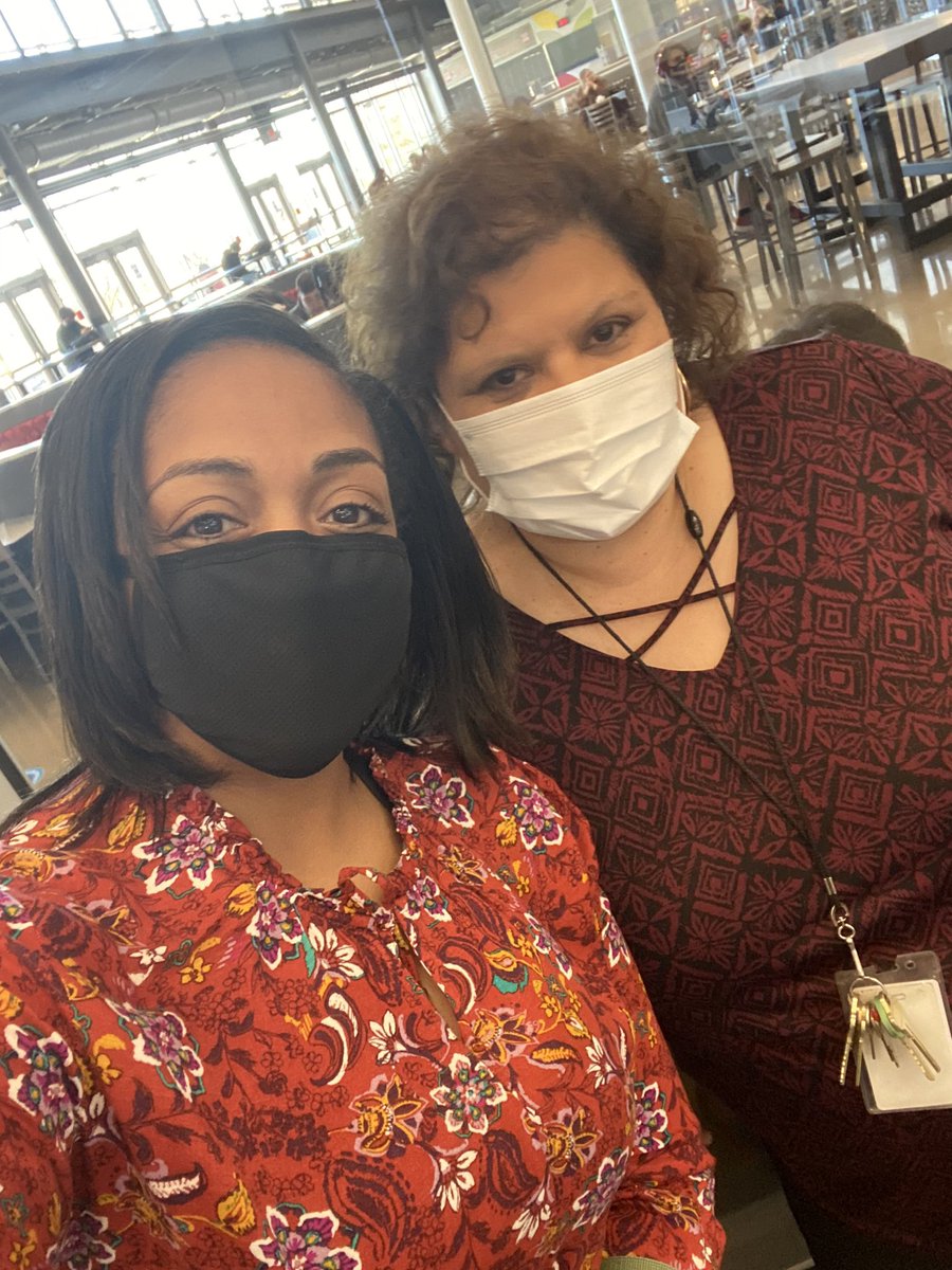 JessikaHearne's tweet photo. #MSHS #EarlyBirdProfessionalLearning #PreparingForUpcomingSTAAREOCTesting @SpencerAndreD @MikePerkins_PLC @AlejandroGongo1 #Commitment #Dedication #AnythingForOurScholars #MakeAnImpact #WeLoveOurScholars #ManorSeniorHighSchool https://t.co/8s7FsLSENQ