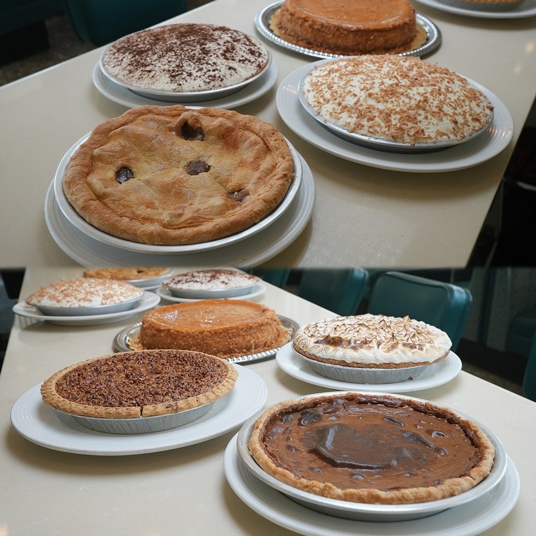 TIME FOR PIE! Let us bake up some fresh, homemade pies to share with your family for Thanksgiving! Our whole pies are just $20 -->> Place your order by Monday, November 22nd! 🦃

📞 818.778.2014⁠
🖥️ galpin.com/horselesscarri…⁠
📍15505 Roscoe Blvd, North Hills, CA 91343⁠