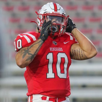 JUCOFFrenzy's tweet photo. @brock_mather JUCO LB 6’0 220. C/O 2022. @BCRenegadeFB HL https://t.co/MTKkxR4ifj https://t.co/peluT2Zd3R