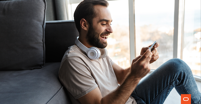JSaylorIII's tweet photo. #Gaming $70-800 What if #5G's speeds & ultra-low latency could stream any gaming title for $10 for2-hours? Guaranteed experience #nolag #nojitter #noaddedfees an ideal network for cloud gaming. So how can #CSPs monetize this new 5G killer app? @OracleComms https://t.co/0kxel0y5yM https://t.co/6dmu4X6oAr