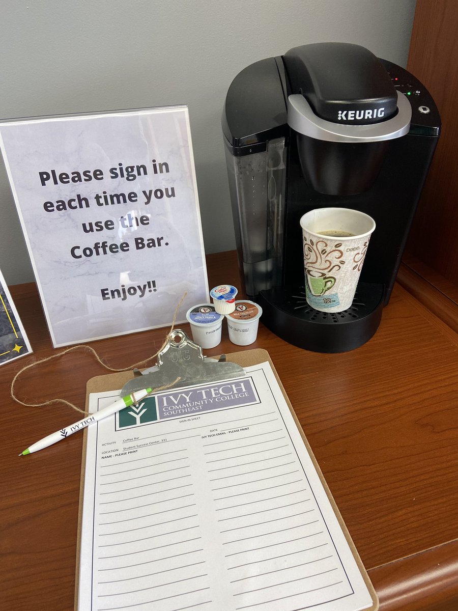 IvyLburgBville's tweet photo. ✨Happy Wednesday!✨
If you are at Riverfront, head to the 3rd floor to talk with @MSJ_Admissions and grab a FREE cup of coffee at the coffee bar. #WeAreIvyTech #ImWithIvy https://t.co/eohZ6kenWX