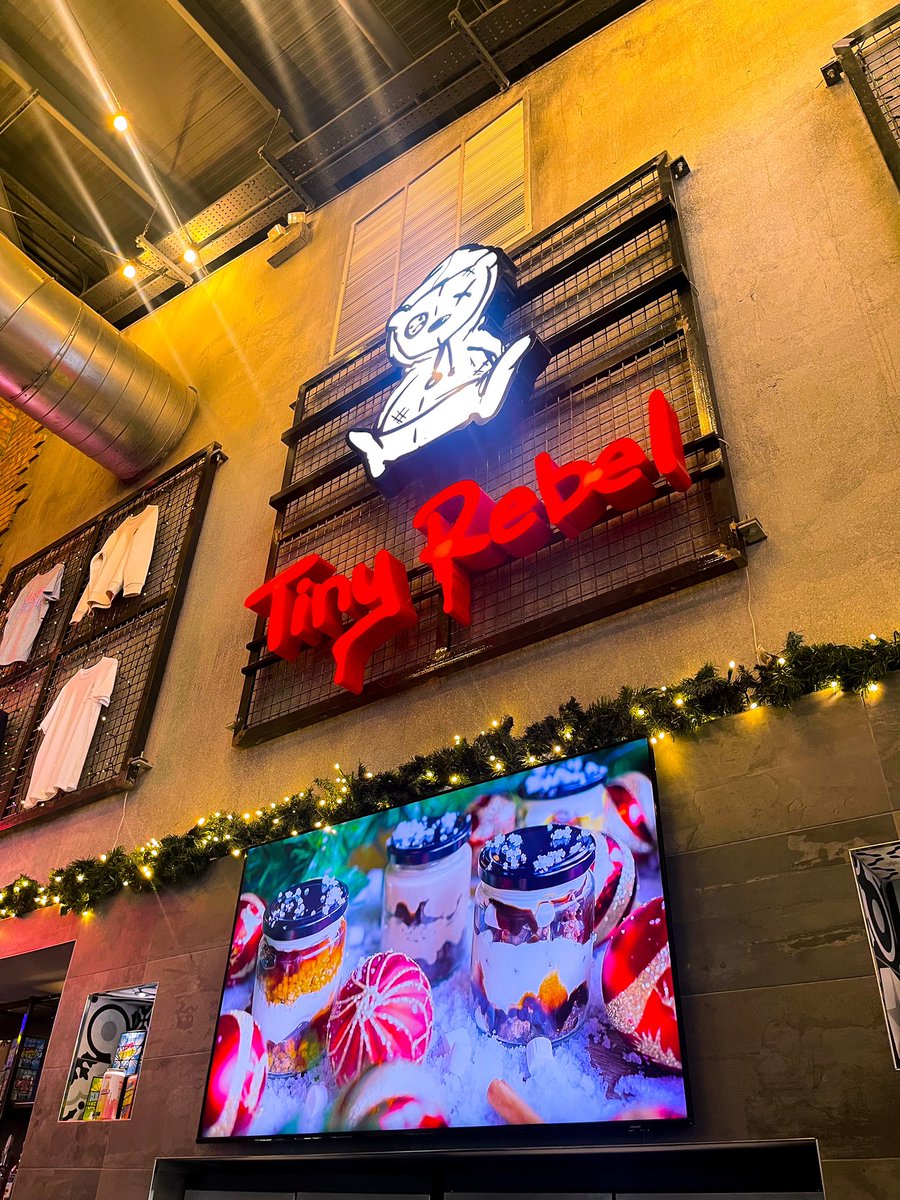 Our Tiny Elves have been nice and busy today! It’s official festive session, right!? 😍🎄

#tinyrebel #tinyrebelbrewery #christmas #christmastree #festive