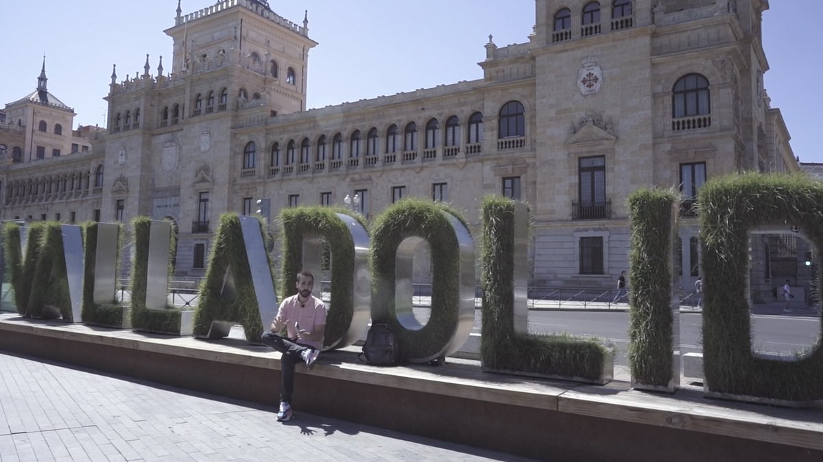 enclaves_tv's tweet photo. Valladolid es una ciudad en la que la gastronomía, la historia y la tradición son su seña de identidad. El Viajero se empapará de su cultura, su gastronomía y por supuesto sus vinos. Capítulo disponible próximamente en EscapaTV @OrangeTV_es España y @viajartv Sudamérica. https://t.co/DVIDL2pNtm