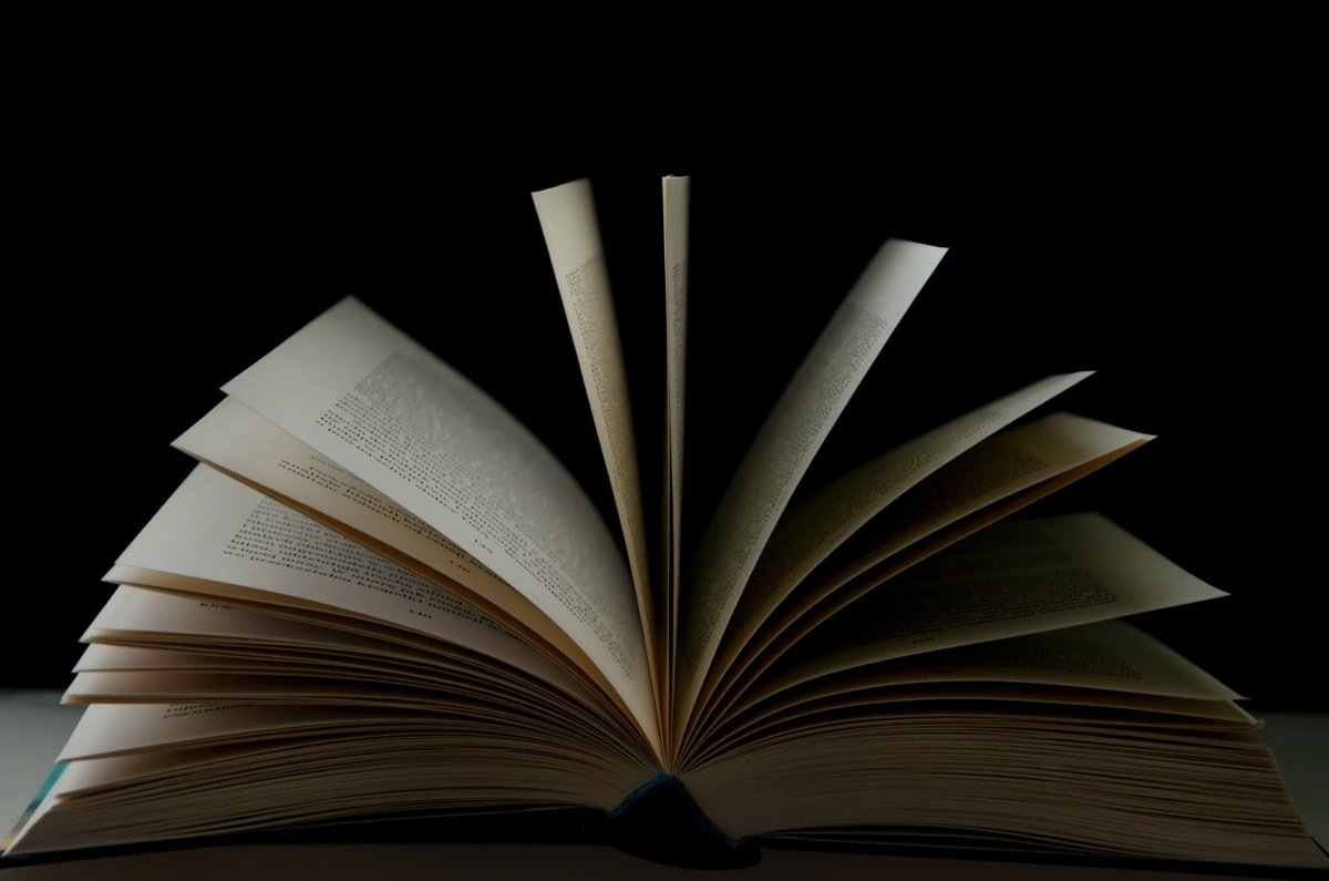 simonteen's tweet photo. We stand against censorship &amp; support librarians &amp; educators who work to defend &amp; expand access to books. If you want to act against censorship in your school/community, these resources from @ncacensorship &amp; @OIF can help. #FReadom 
https://t.co/SS9MGmkwJY
https://t.co/2PJrCBqY2H https://t.co/iA9uBpbIkf