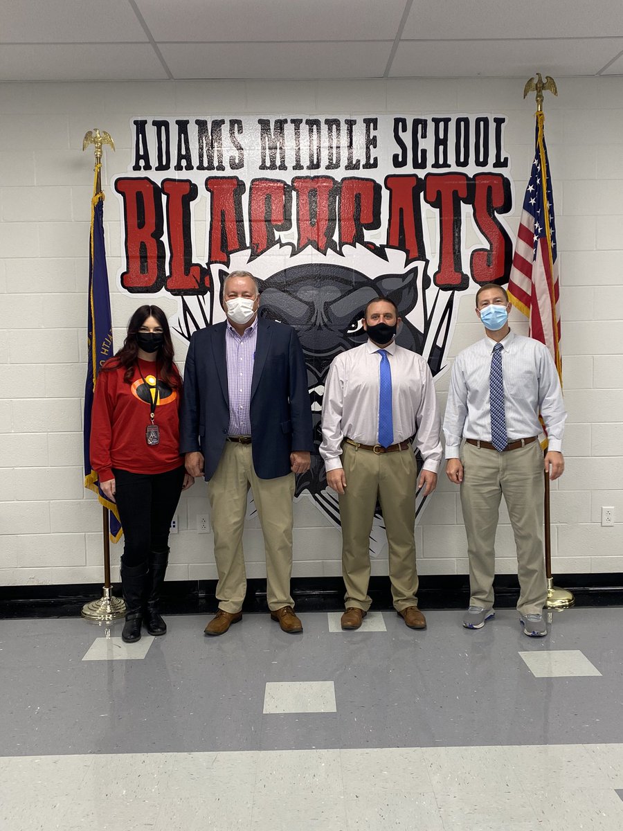 MrsKAMckinney's tweet photo. Mayor Les Stapleton is our Adams Middle School Principal for the day &amp; on Superhero day, too! #floydforward @SchoolsFloyd @AnnaWShepherd https://t.co/2RUMXduSEV