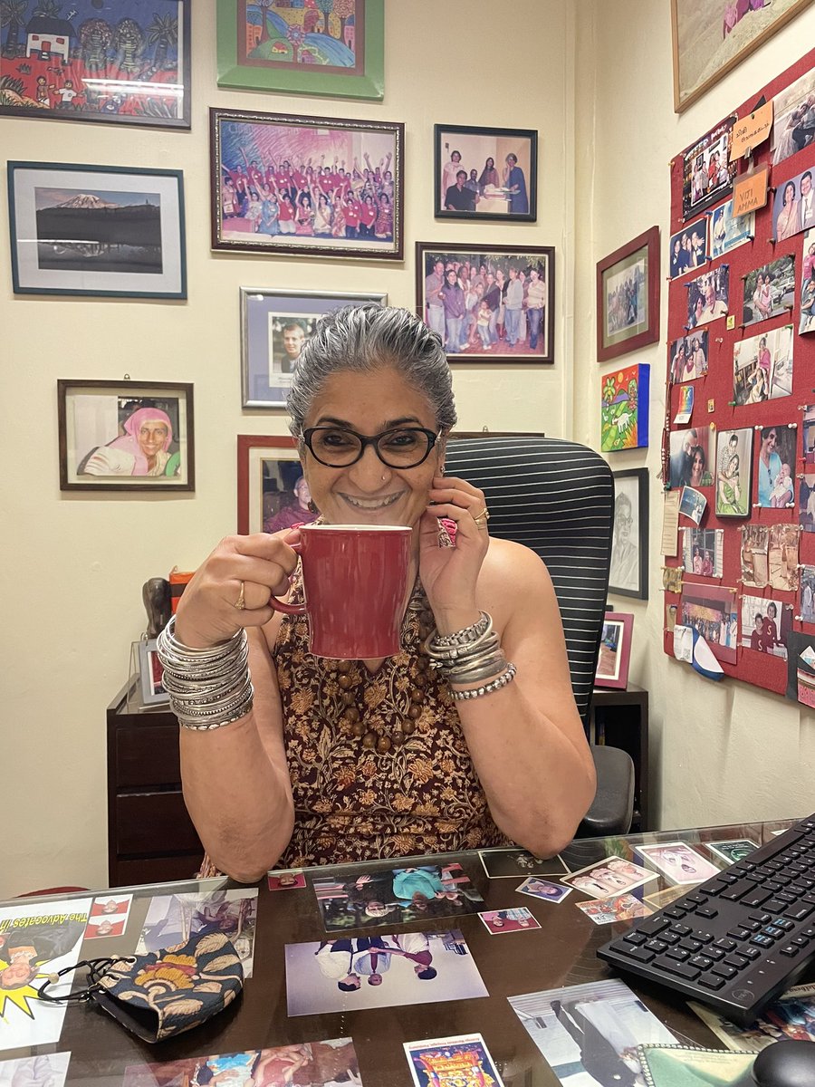 vijivenkatesh's tweet photo. Caught in the act ! #RedMug #GreenTea #ChaiBreak
Decided to dedicate this cup of chai to @chaiforcancer . Have you checked out <https://t.co/7N2ZDRcWKU> Please raise your next cup of chai and drink to a cause https://t.co/VEr1nbqGHQ