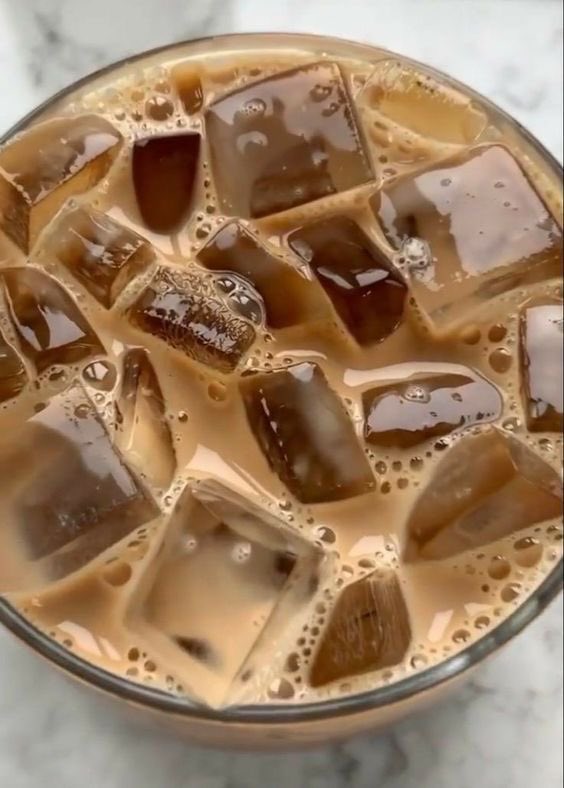 ngopiss's tweet photo. Iced coffee https://t.co/yFIQ1CLudD
