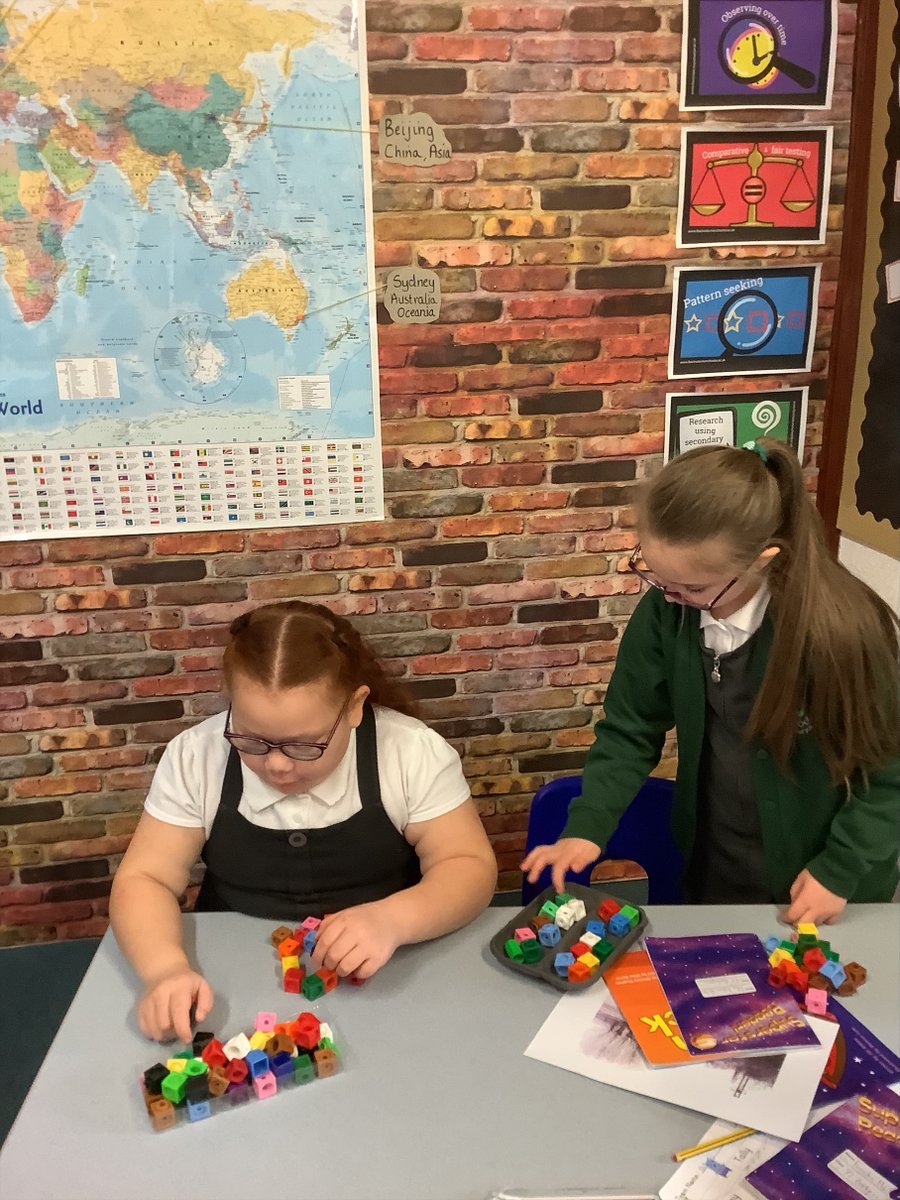 WoodlandsPriAc's tweet image. In Y2, we have been learning about the Bridgewater Canal. We discussed why the canal was built &amp;amp; how it&apos;s used differently today. We predicted which container would be most effective in carrying goods &amp;amp; had lots of fun testing our predictions #awesomeinventions #enjoythriveaspire