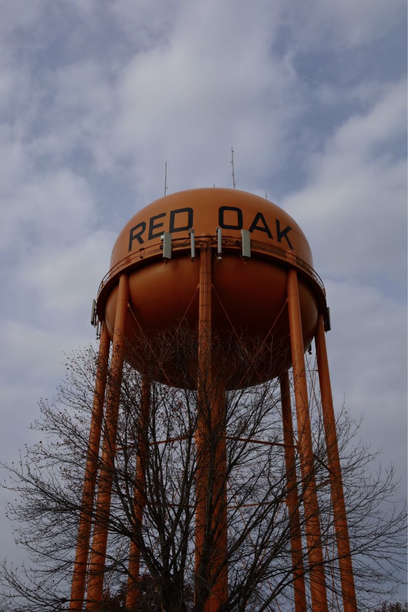 Another beautiful fall day in Red Oak, IA. #WaterTowerWednesday