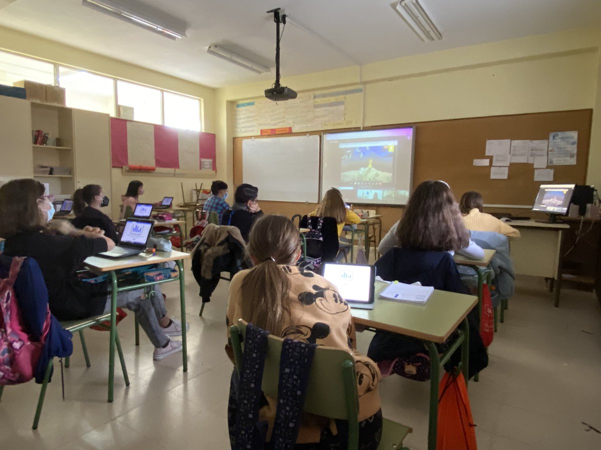 ceipmirobriga's tweet photo. Hoy, junto a #voluntariostelefonica de @Telefonica hemos emprendido nuestra misión de convertirnos en #lideresdigitales (Gracias, Ángela, Antonio y Álvaro) https://t.co/3RD75309le