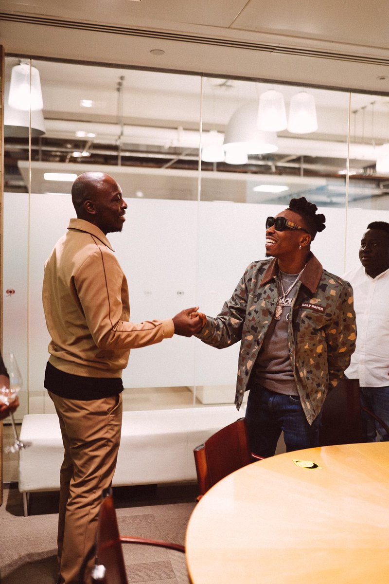 Mayorkun's tweet photo. Family ❤️ @ColumbiaUK https://t.co/crzAr9VxJX