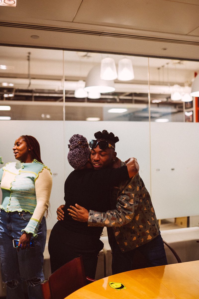 Mayorkun's tweet photo. Family ❤️ @ColumbiaUK https://t.co/crzAr9VxJX