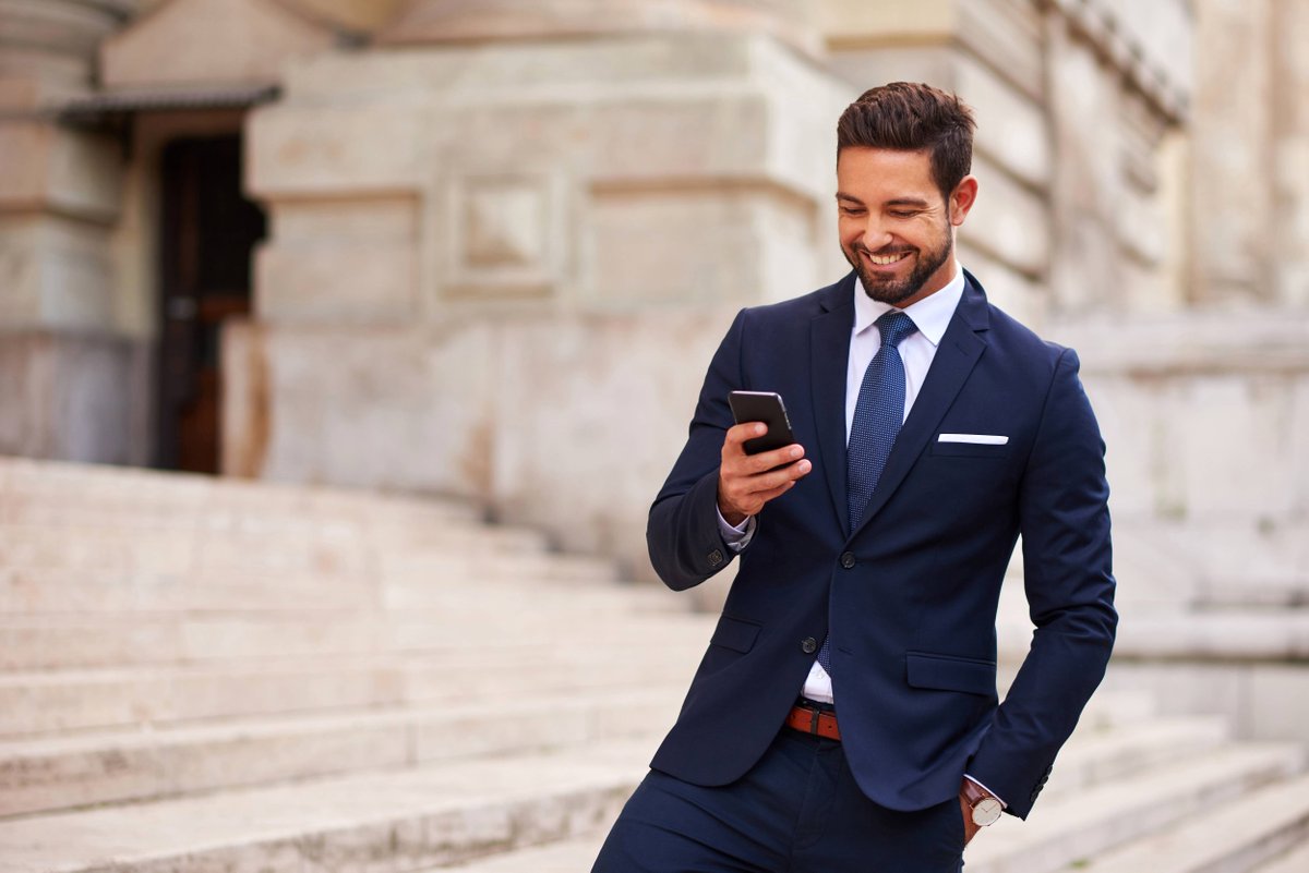 SwiftCommUK's tweet image. Being contactable and able to work as normal when you are #mobile is key. If your current mobile plan isn&apos;t up to scratch, speak to us today to unlock the many benefits that come with a mobile service built exclusively for business. hubs.la/H0YJ5D20