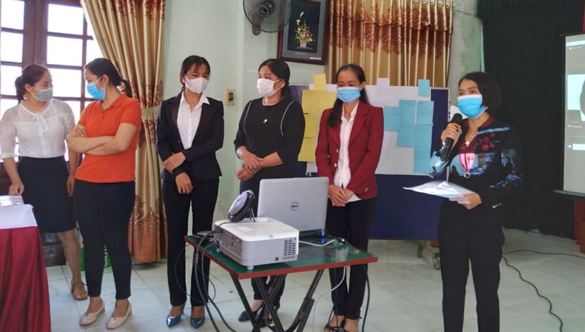 unfpa_vietnam's tweet photo. 120 social workers learnt how to support gender-based violence survivors, and apply procedures and principles of #GBV case management.
6 training courses were co-organized by #MOLISA, #UNFPA, #CSAGA & Thanh Hoa Social Work Center under the framework of the 🇯🇵-funded project. https://t.co/XXVVwMmEeb