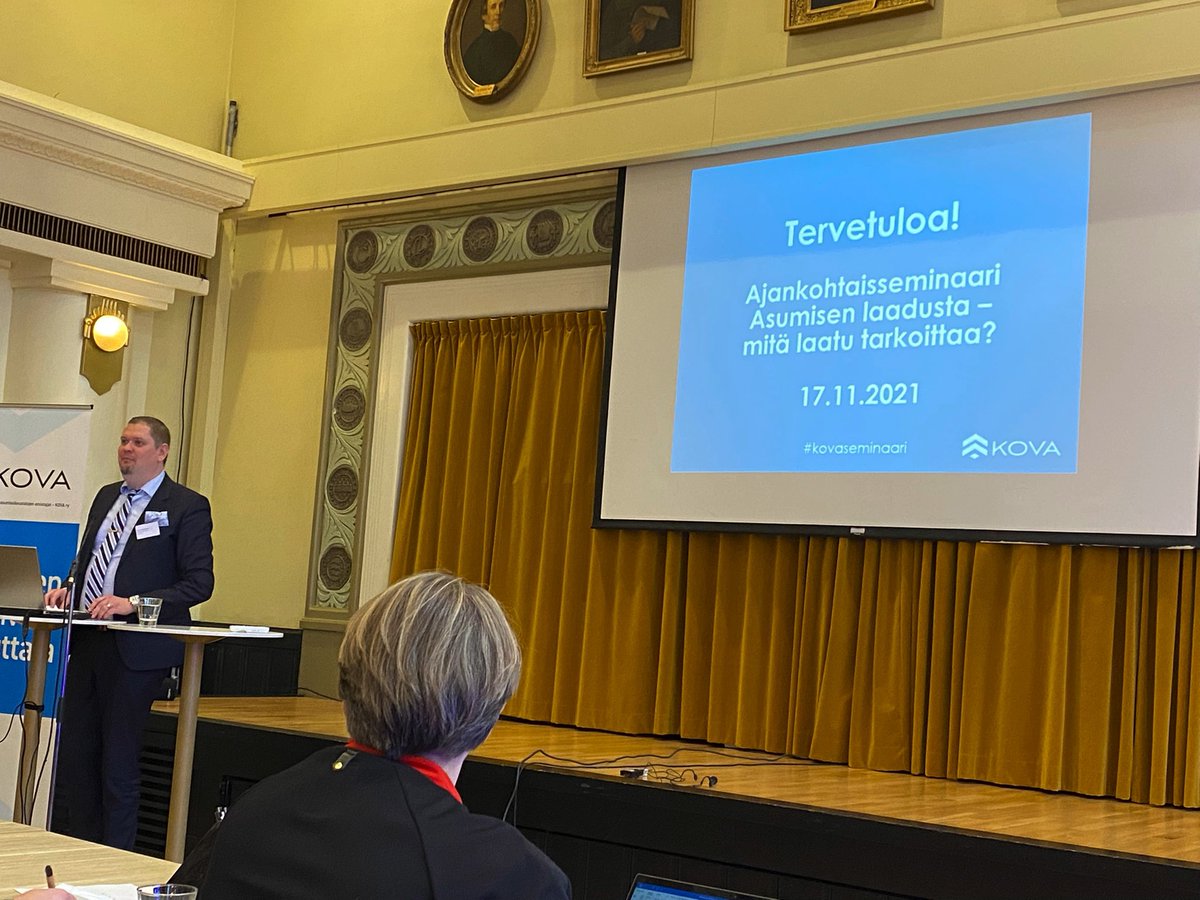 Asuntorakentamisen laadusta puhutaan paljon. Laadun voi määritellä monin tavoin ja eri näkökulmista. Mitä laatu on? Tähän pureutuu tänään #kovaseminaari.  <a href="/ParkkonenJouni/">Jouni Parkkonen</a> avaa tilaisuuden: KOVAlle asumisen laatu on tärkeä teema.