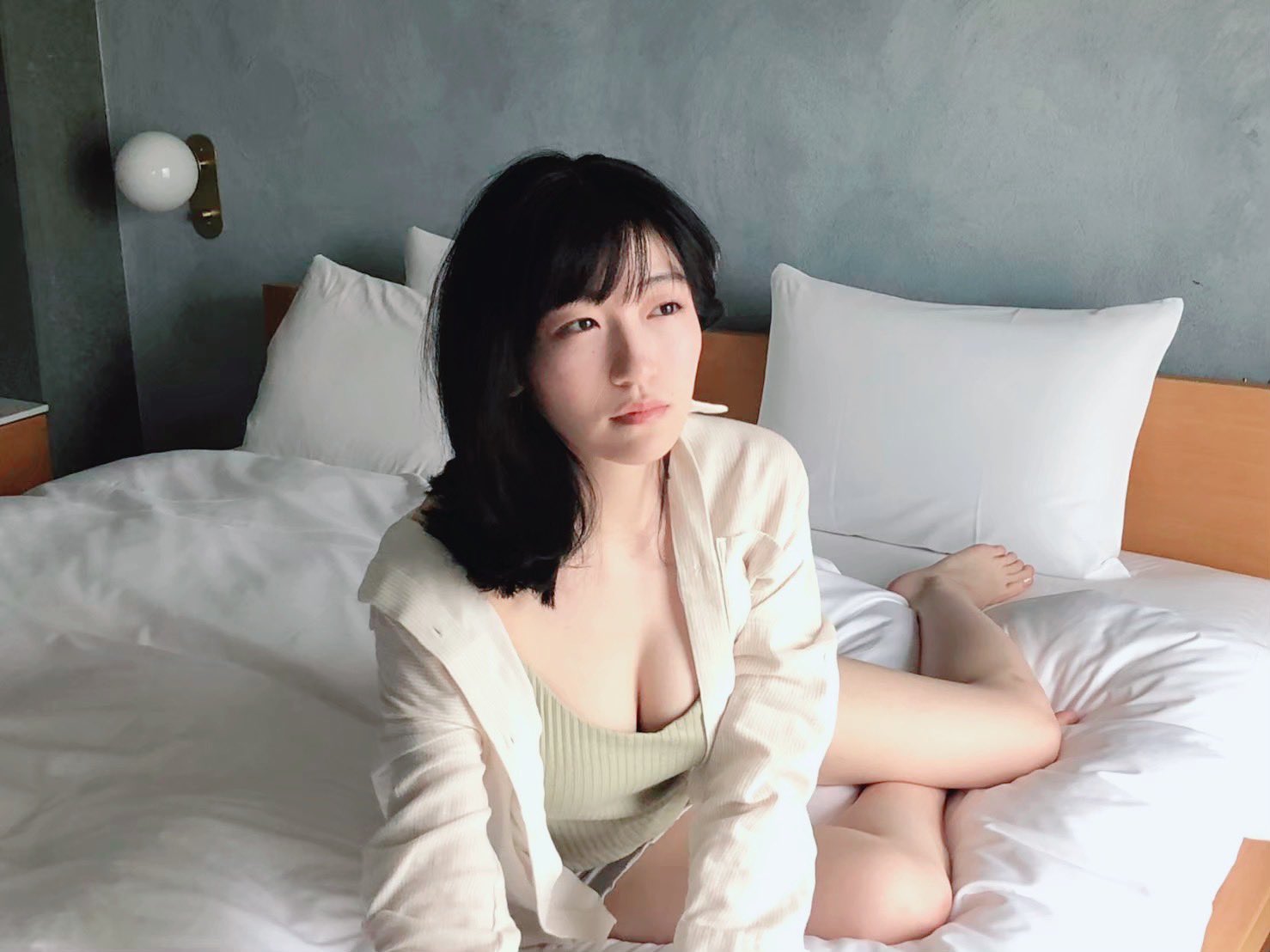 前島亜美『白群』 前島亜美『白群』 | 細居 幸次郎 |本 | 通販 | Amazon