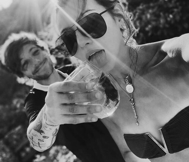 EleanorDiamonds's tweet photo. Louis and Eleanor started officially dating exactly 10 years ago today 🤍 https://t.co/VgubxRF0yp