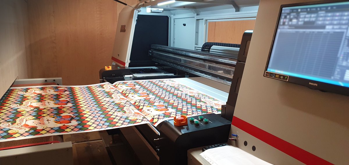 iSubltd's tweet photo. We never tire of seeing the amazing products the machines we sell produce and this one is getting us right in the Christmas spirit. https://t.co/iISVSshWtq