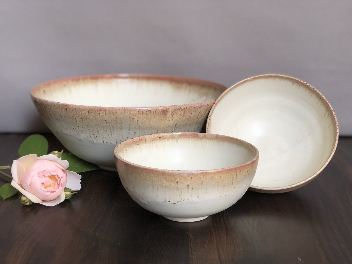 Hi #elevenseshour I’m busy making and trimming as I try to restock, pop on over to ceramics.chickenscoop.com 
for current stock, lots of great #gifts for #Christmas