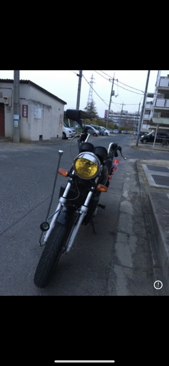 RKBEY9NTrKDfo4L's tweet photo. この2個をプレゼントしたいと思います！！！！！🙇🏻‍♂️
いいねとRTお願いします！
普通に当選者決めても面白くないので、
俺が初めて運転したバイクと、初めて乗ったバイクを当てた人にプレゼントしたいと思います!
いる人いるのかな🤣 https://t.co/gY0x8zXdO2