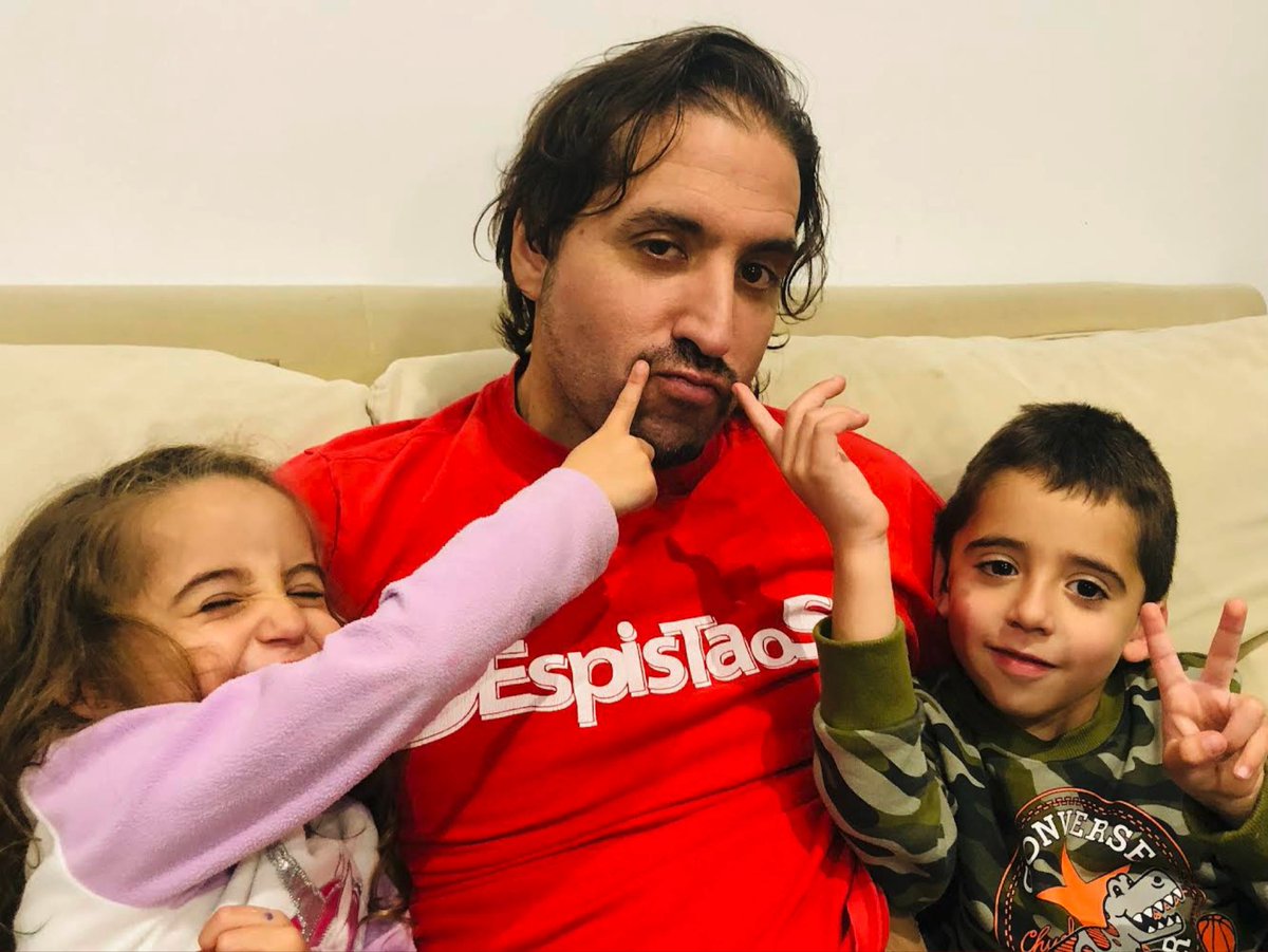 ceipsangil's tweet photo. Nos están llegando fotos de familias bigotudas que apoyan con sus bigotes a los @ButcherBrosVll y @MovemberES en su campaña por el cuidado de la salud física y mental masculina #Mokids #Movember #CentrosEducacyl ¡Únete a nosotros! #GrowyourMo https://t.co/GeYNykaBUB