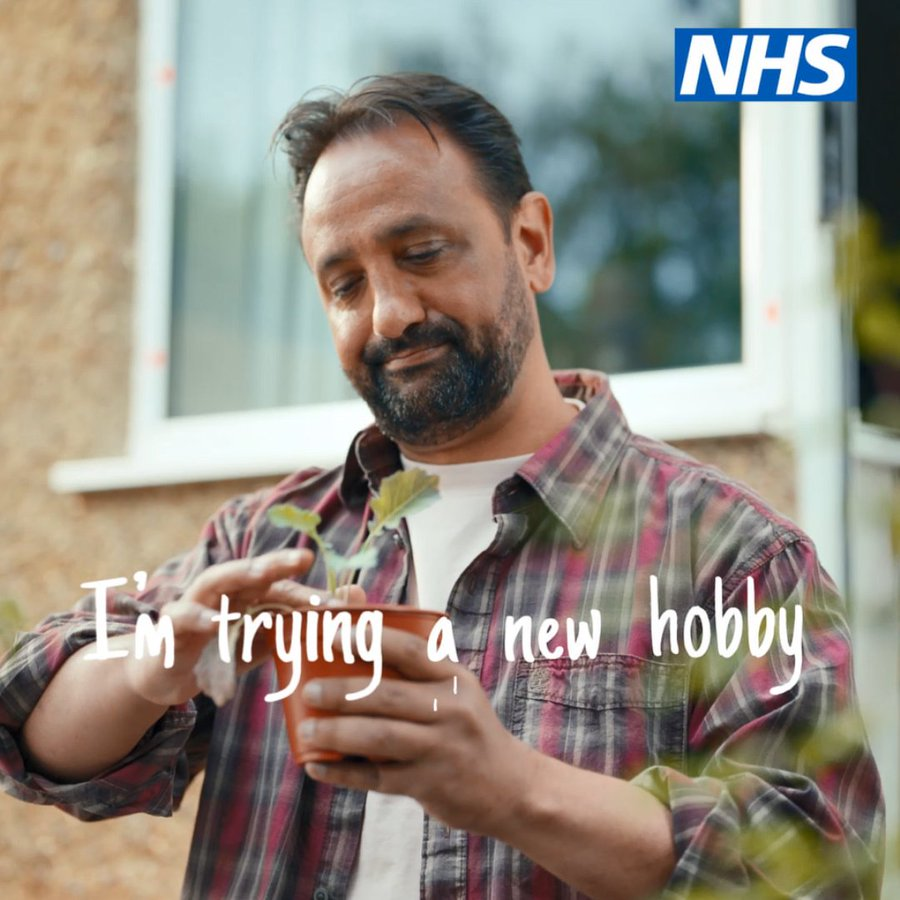 BetterHealthNHS's tweet photo. It's #SelfCareAwarenessWeek. Finding time for a new hobby is a great way to protect and improve your wellbeing.
Take the #EveryMindMatters Mind Plan Quiz to get top tips and advice that works for you: https://t.co/bKRyzKJAQI https://t.co/fnD8zYKmtP