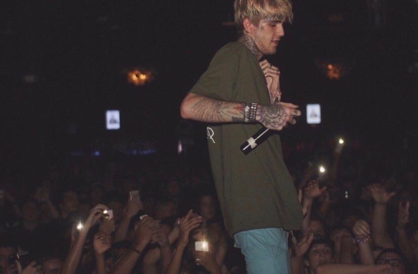 forlilpeepp's tweet photo. just lil peep. https://t.co/mI0rfXpP8R