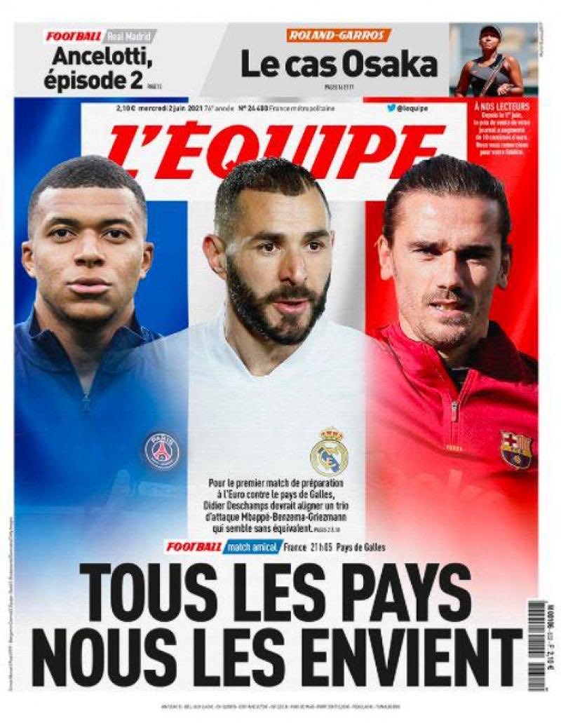FCRap_'s tweet photo. @ActuFoot_ La on peut ressortir cette UNE légendaire !💙🤍❤️ https://t.co/23skROEbMx
