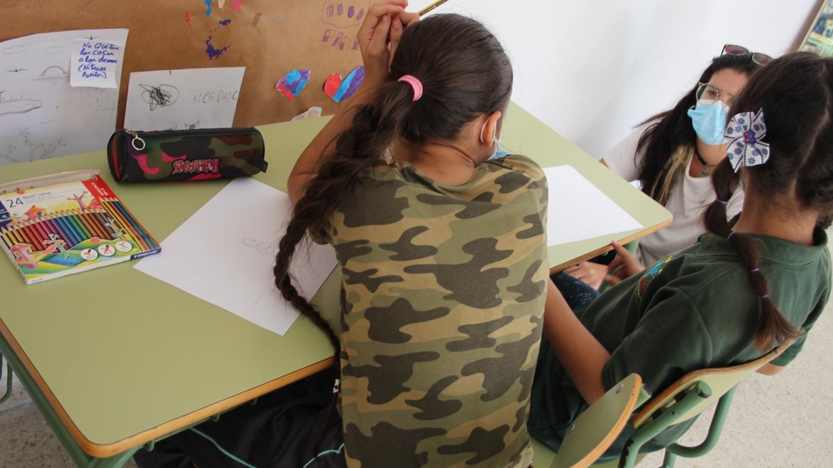 bloqueabloque's tweet photo. Este sábado se celebra un día muy importante para Bloque a Bloque (¡y para todos los niños, niñas y adolescentes del mundo!), es por esto que todos los grupos están preparando algo muy especial, ¡estén atentos/as! #derechosdelainfancia https://t.co/ipjfYMsSPS