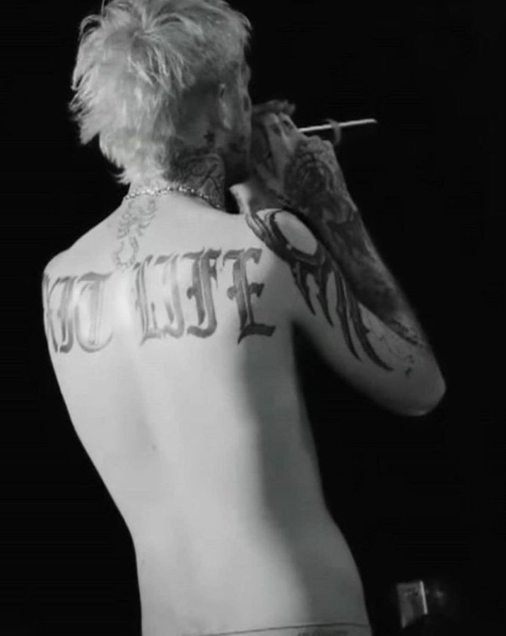 lilpeepcomfort's tweet photo. lil peep https://t.co/2SVLoESrnJ