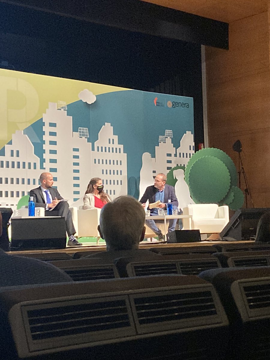 AnnaMCuello's tweet photo. L’@ajelprat present a @FeriaGenera a Madrid per donar a conèixer la nostra estratègia energètica de ciutat! @herrerajoan participa en diferents taules per parlar de l’oportunitat que representa la transició energètica en un context com l’actual! @CasaEnergiaPrat https://t.co/OEV7Wy3wBh
