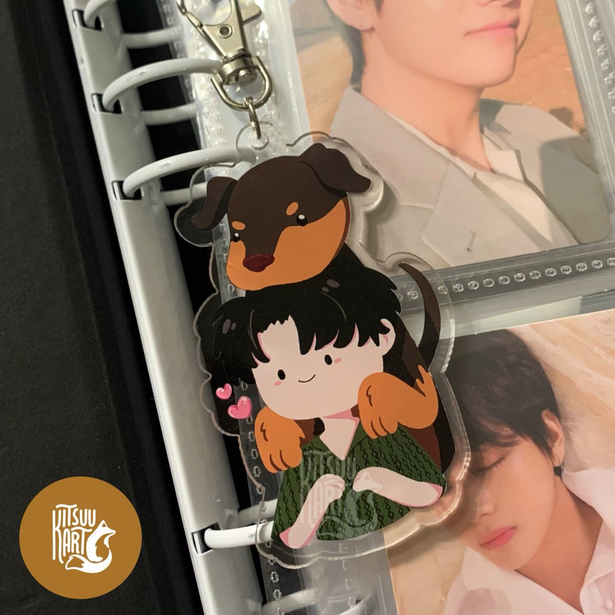 kitsuukart's tweet photo. #VMSUpdates — 🍂
the keychains look super cute in pc binders and on phone cases as well ! so prettyyyy (● ˃̶͈̀ロ˂̶͈́)੭ꠥ⁾⁾ https://t.co/9gCboLavWj