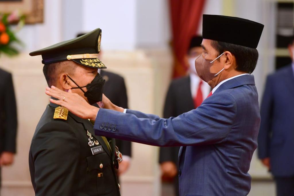 Selamat bertugas Jenderal Dudung Abdurachman sebagai Kepala Staf TNI Angkatan Darat.