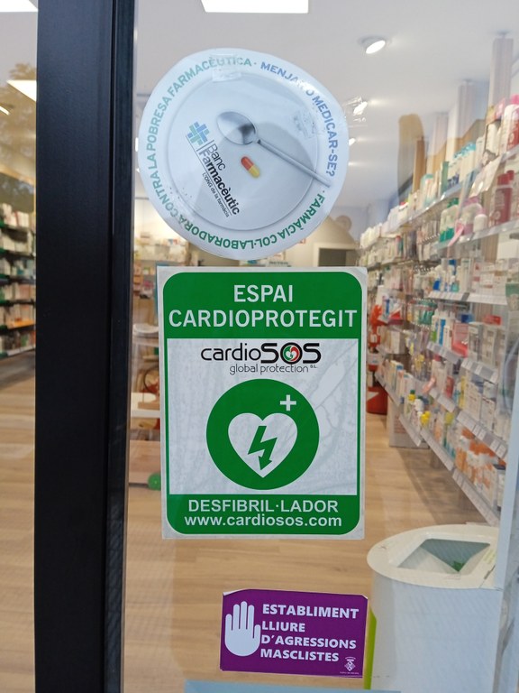 CardiososGP's tweet photo. CARDIOPROTEGIM LA CIUTAT DE CERVERA

Cervera disposa, des del dimarts 9 de novembre, d’un nou desfibril·lador de Cardiosos. Mira la noticia completa a https://t.co/kFL4OCminT 

#RCP #DEA #SVB #salut #cor #prevenció #cardiovascular #mortsobtada #cardioprotecció #cervera #barcelona https://t.co/Z6KR9GIQ1n
