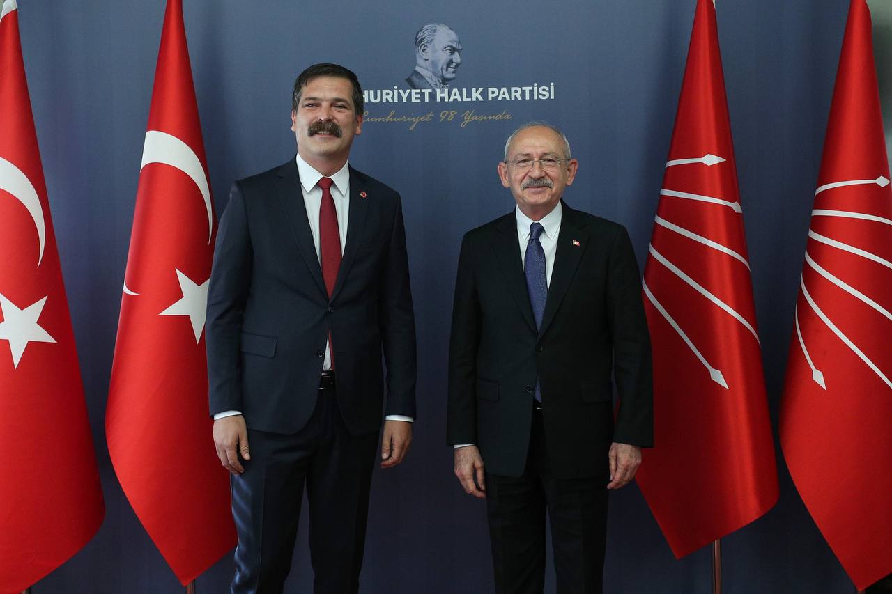 Türkiye İşçi Partisi on X: Genel Başkanımız Erkan Baş ve parti heyetimiz,  CHP Genel Başkanı Kemal Kılıçdaroğlunu CHP Genel Merkezinde ziyaret etti.  Önümüzdeki döneme ilişkin görüş alışverişinde bulunulan ziyarette  misafirperverliklerinden ötürü Sn.