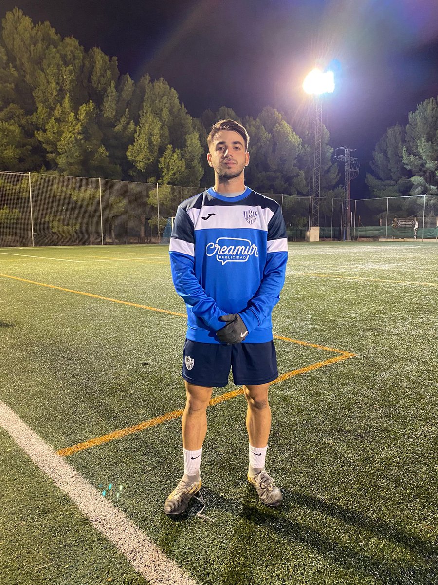 ArchenaSportFC's tweet photo. ¡ Hey! @pabliito_6 
¿Que te parece si arrancamos nuestra historia con un golito en el Cartaganova…⚽️💙? 

PD: Que bien te quedan esos colores… 
😍😍 https://t.co/mjqWyXuKHi