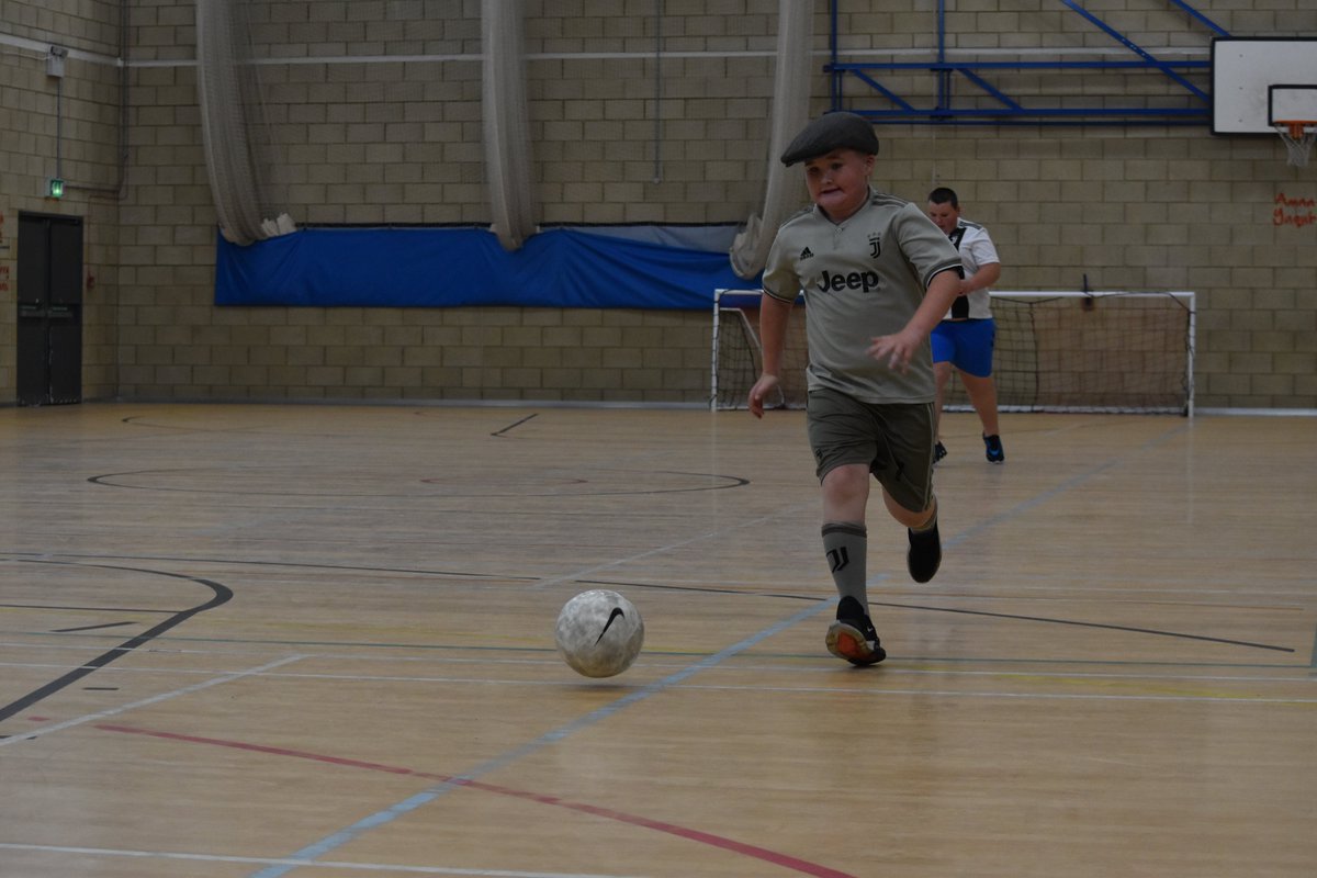 MFCFoundation's tweet photo. #MFCFoundationMiddayMessage 
Our Borobility sessions at the Acorn Centre in Acklam, Middlesbrough, are completely free.
 
Next session is next Tuesday, Nov 23rd. For Under-12s its 4.45pm-5.45pm and for 13+ 5.45pm-6.45pm.

E-mail steven.portues@mfcfoundation.co.uk for more detail. https://t.co/7x8dldMOOj